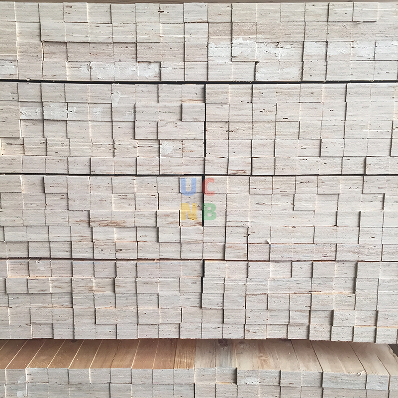 Kiln-Dried Pine Timber Beams and LVL for Building Strength